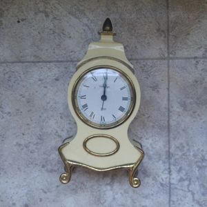 Vintage Vantage table clock